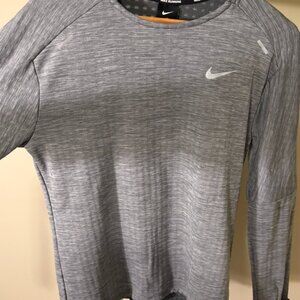 Nike Men's Thermal Long Sleeve Running Shirt Medium